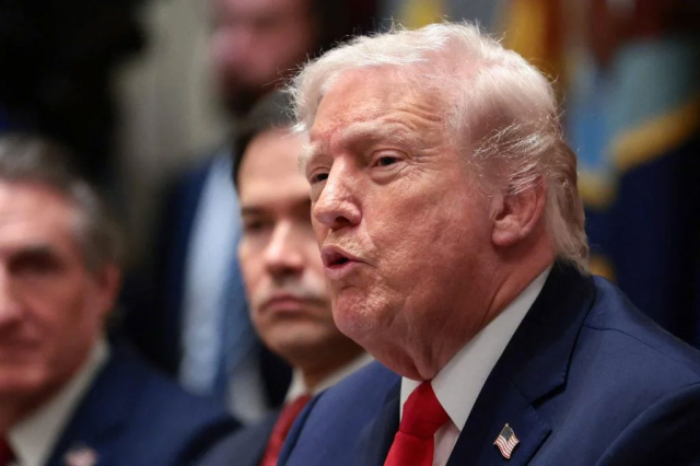 Trump: İran anlaşma yapmak için yalvarıyor