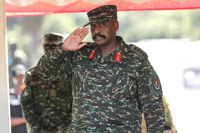 Uganda: İsrail yenilgiye uğrarsa, savaşa katılıp yanlarında oluruz