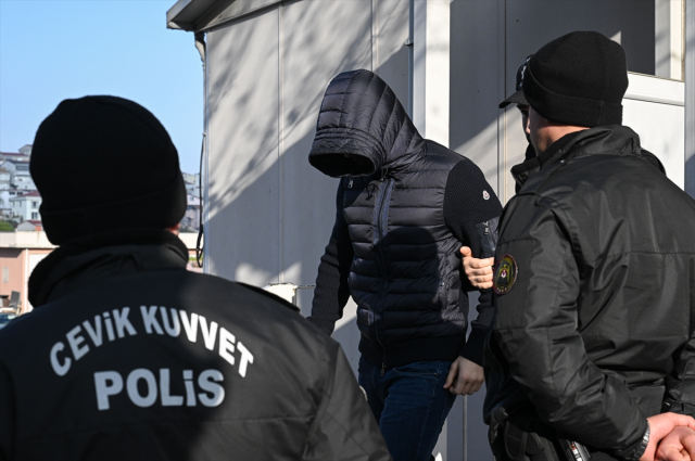 Ünlülere yönelik uyuşturucu operasyonunda 4 tutuklama