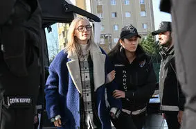 Ünlülere yönelik uyuşturucu soruşturmasında geriye sadece yurt dışındaki Hande Erçel kaldı