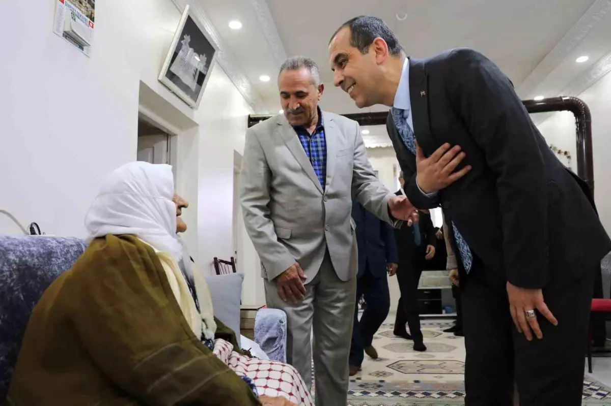 Yaşlılar Haftası\'nda Anlamlı Ziyaret