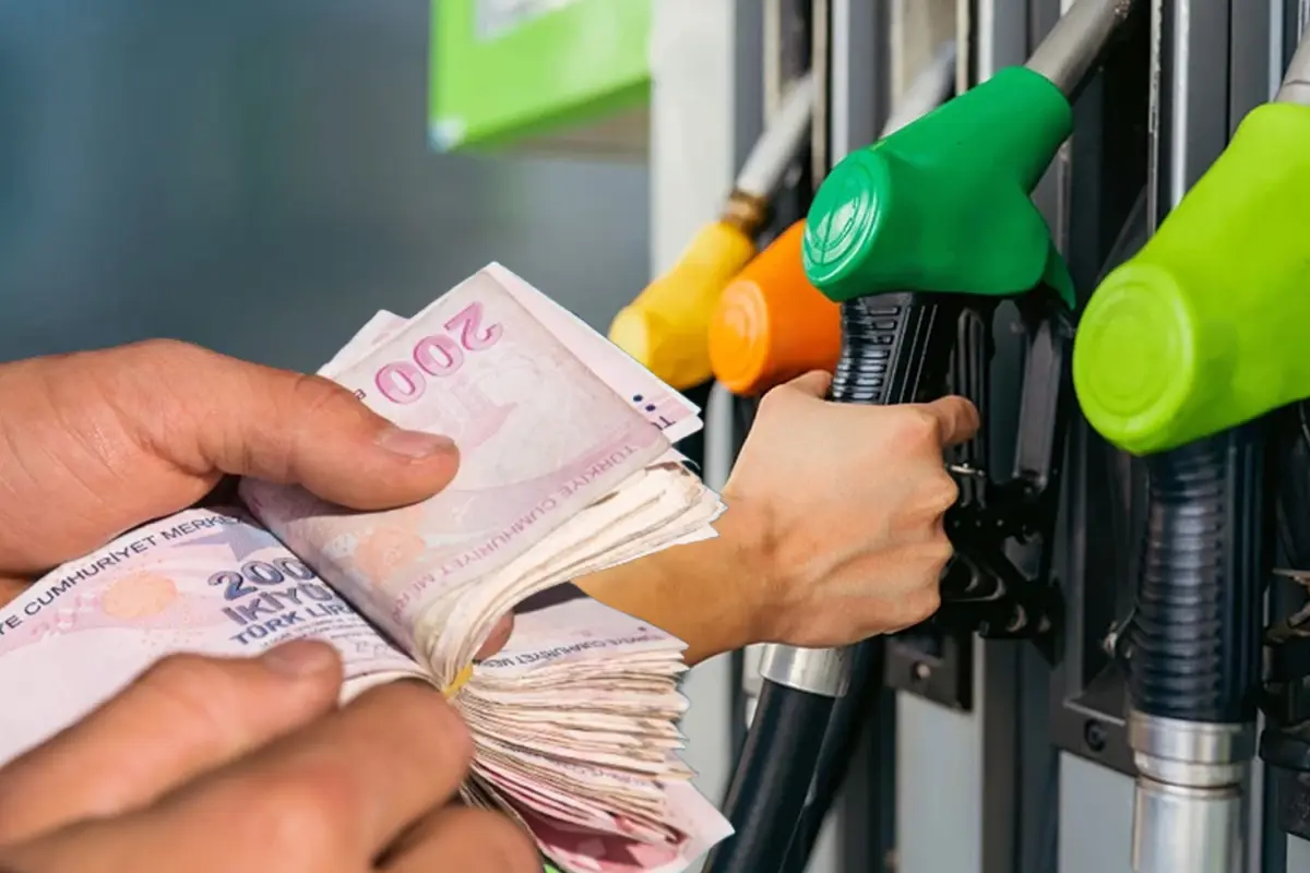 Akaryakıta indirim! Motorinin litresi kritik eşiğin altına indi