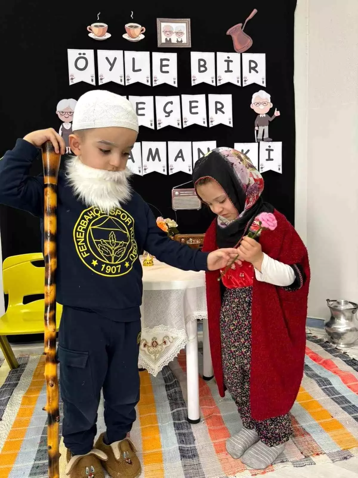 Miniklerden Yaşlılara Saygı Etkinliği