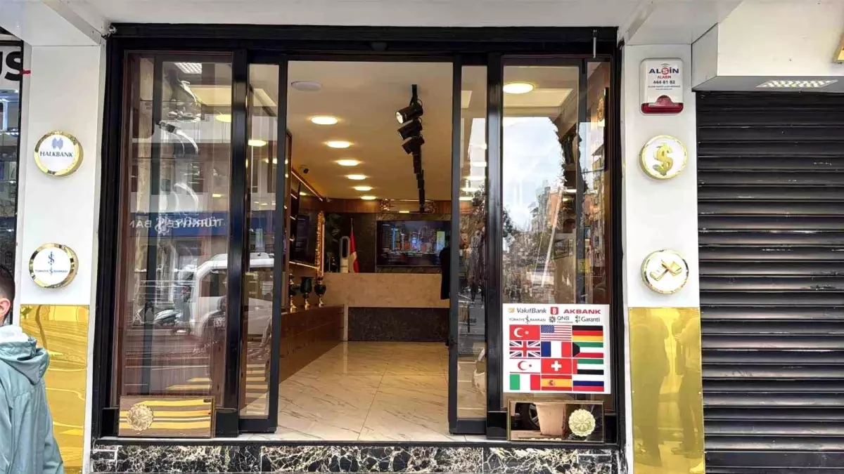 Diyarbakır\'da Kuyumcuya Saldırı