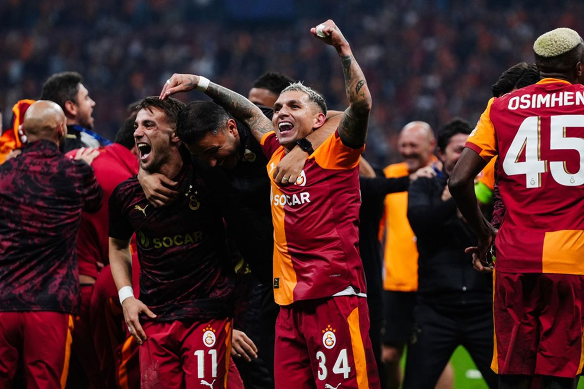 Galatasaray\'da futbolcuların günlerdir beklediği müjdeli haber geldi