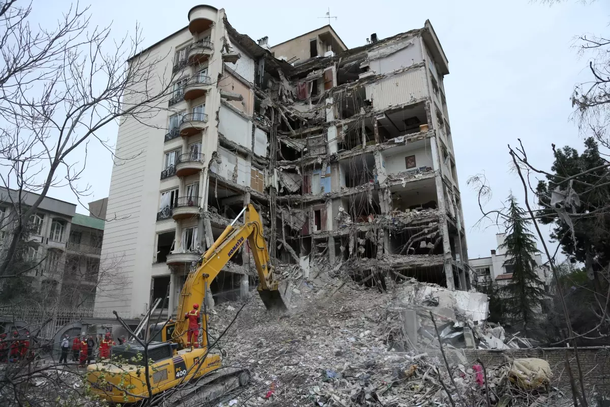 İran\'da Saldırılarda 1937 Ölü