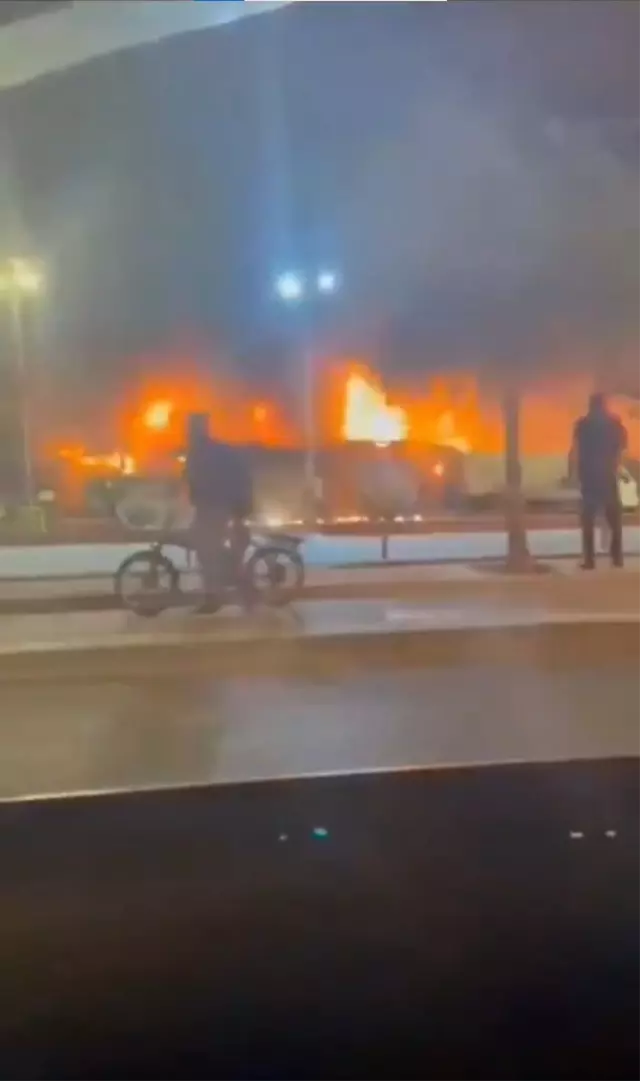 İran'dan İsrail'e peş peşe füze saldırıları