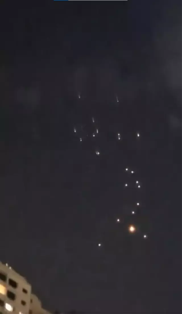 İran'dan İsrail'e peş peşe füze saldırıları