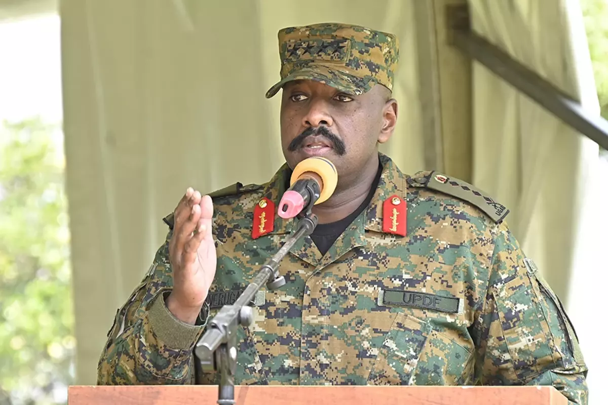 İsrail\'e açık destek veren Ugandalı komutandan tartışmalı paylaşım