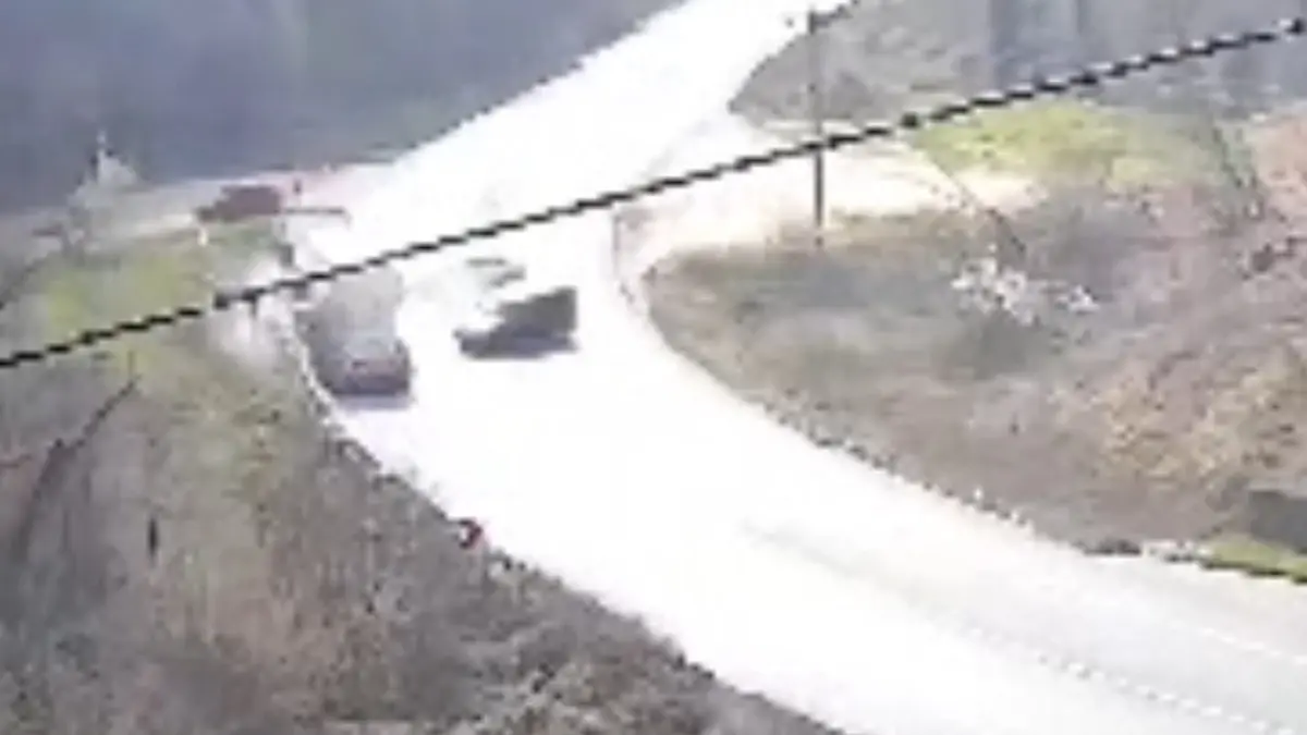 Akyazı\'da Kaza: 3 Yaralı