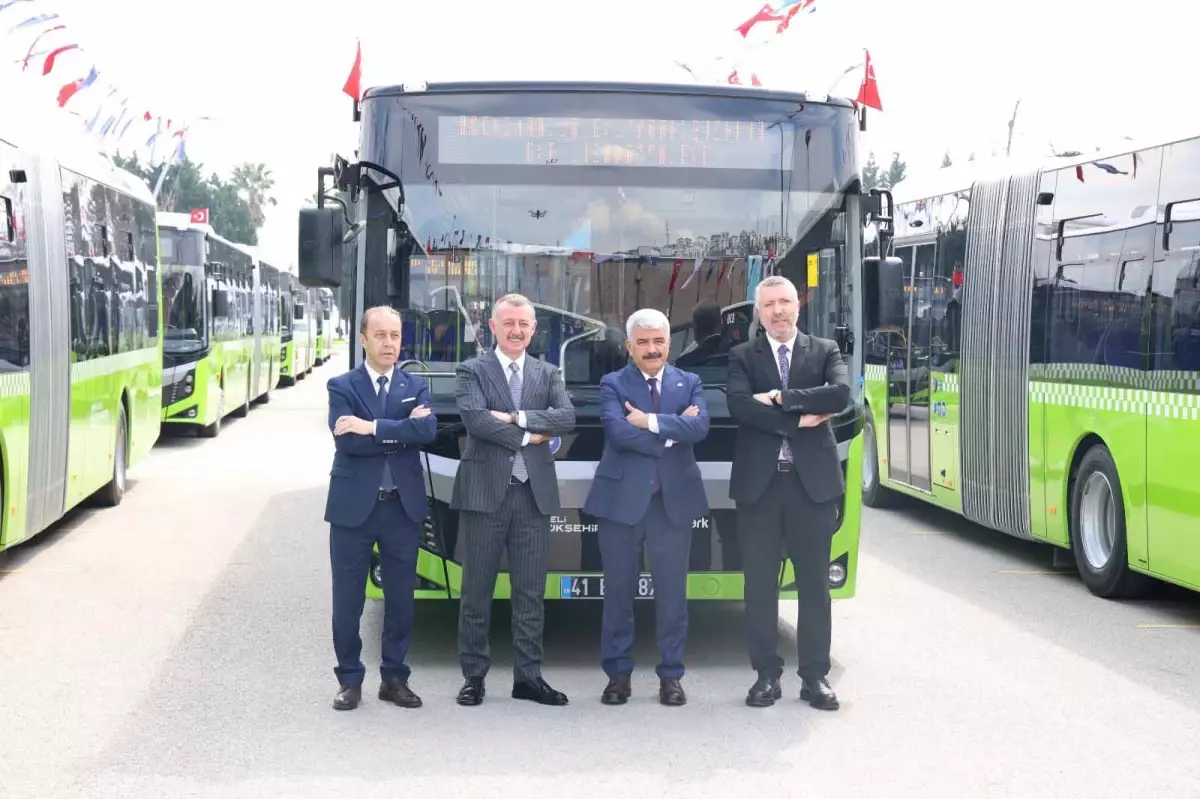 Kocaeli\'ye 55 Yeni Otobüs