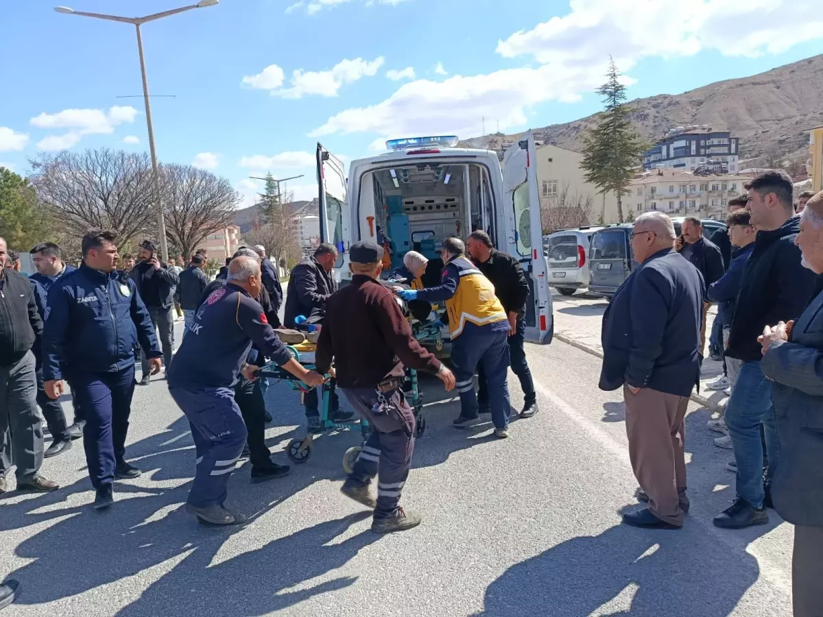 Darende\'de Yayaya Çarpan Araç Trafik Kazası