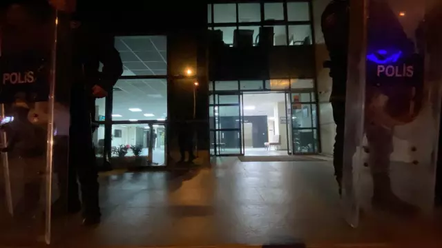 CHP'li Marmaris Belediyesi'ne gece yarısı operasyon