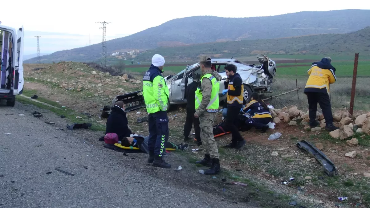 Batman\'da Kaza: 3\'ü Ağır 5 Yaralı