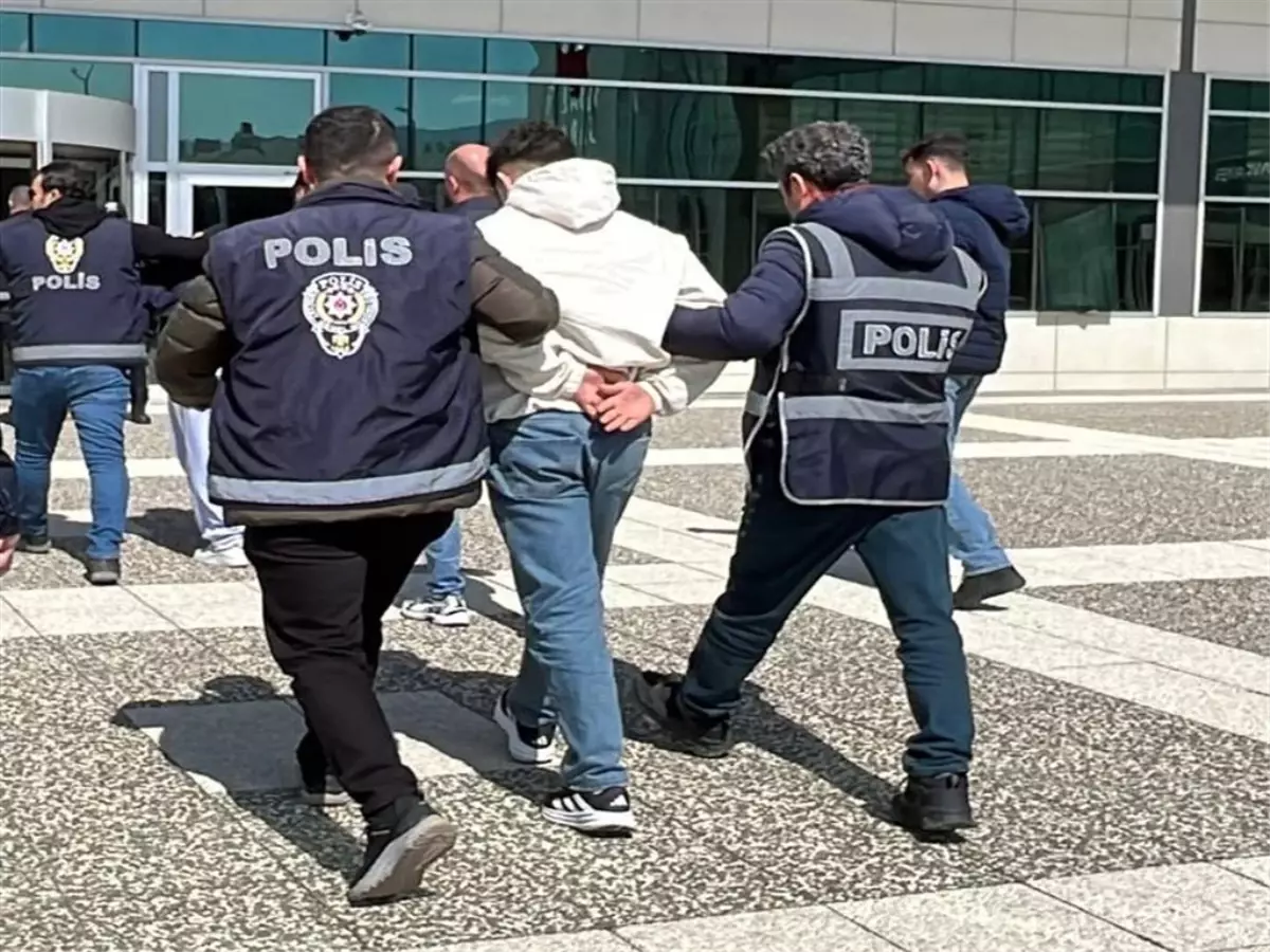 Bolu\'da Restorana Silahlı Saldırı