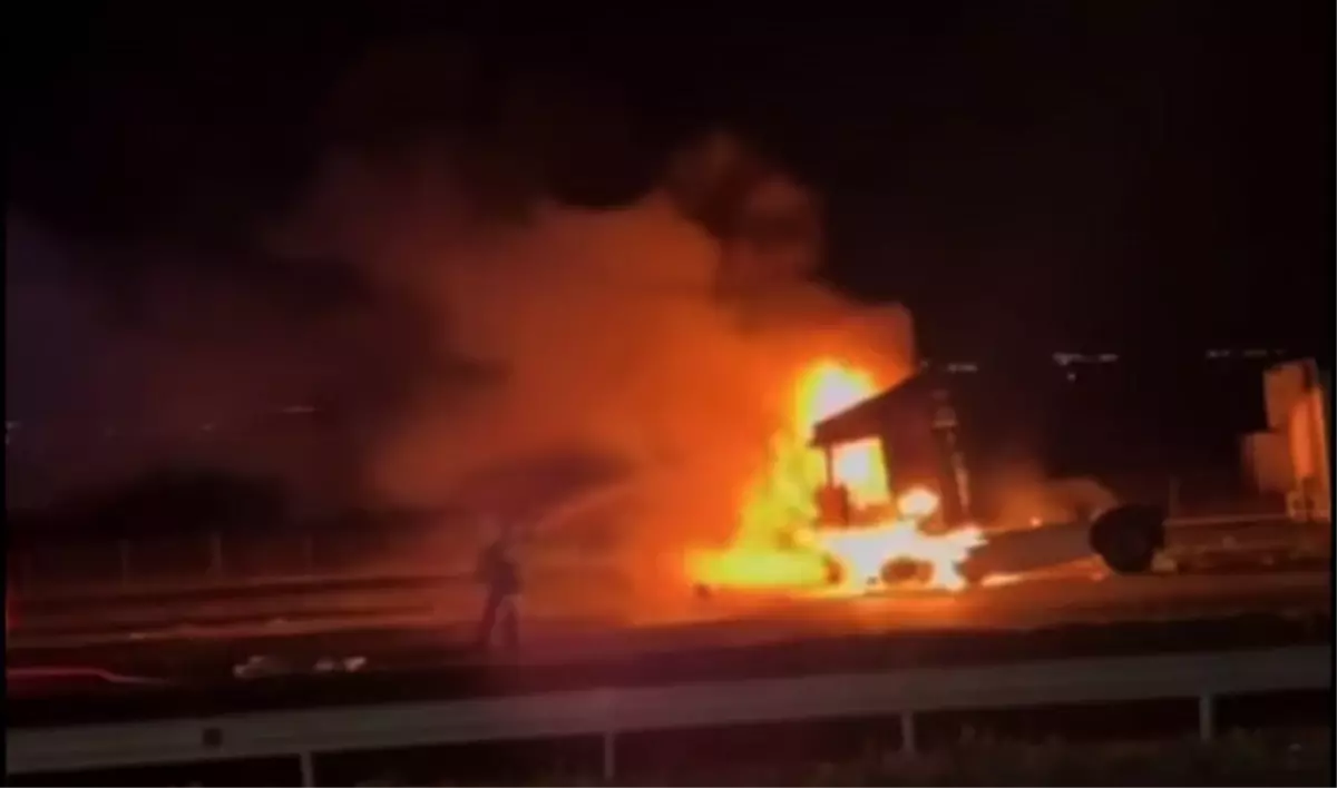 Gaziantep\'te Alev Alan TIR Kullanmaya Kapandı