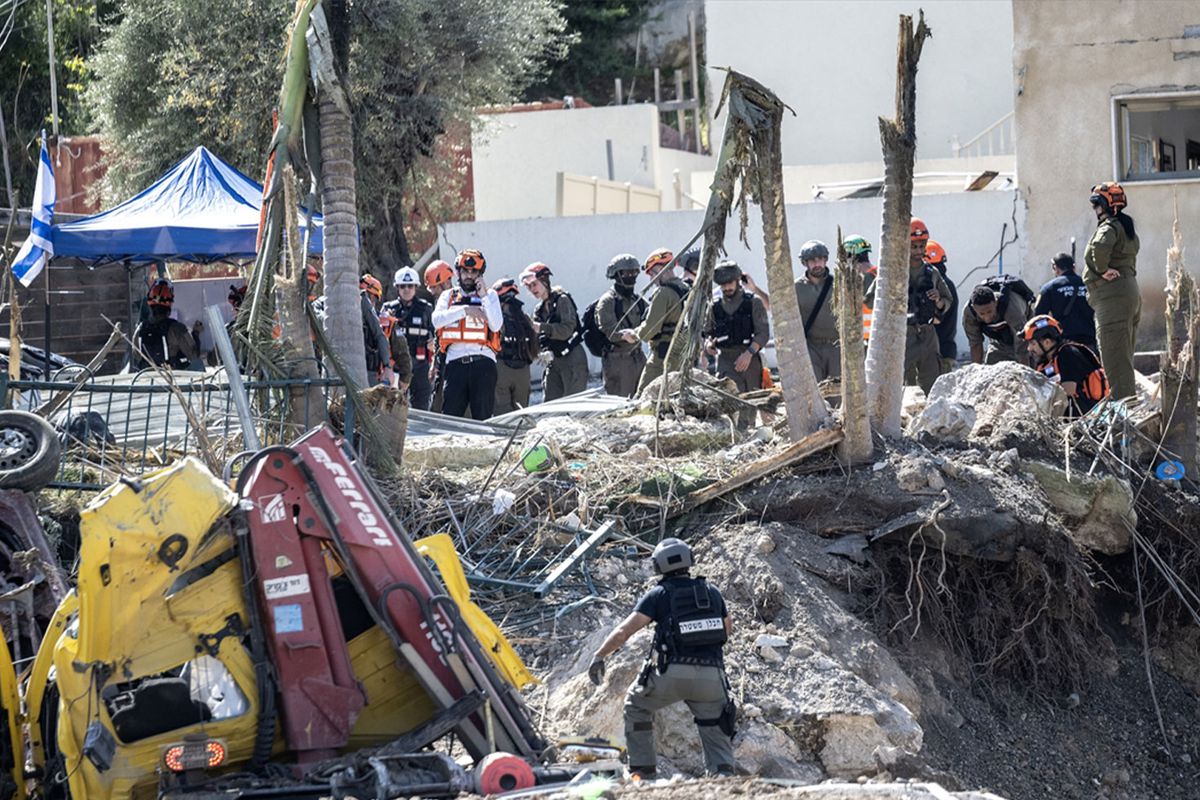 İran, İsrail’in Beyt Şemeş kentini vurdu: 12 yaralı