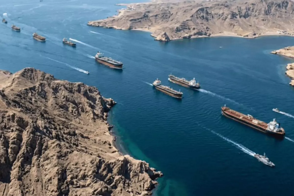  İran, 20 Pakistan gemisinin Hürmüz Boğazı\'ndan geçişine izin verdi