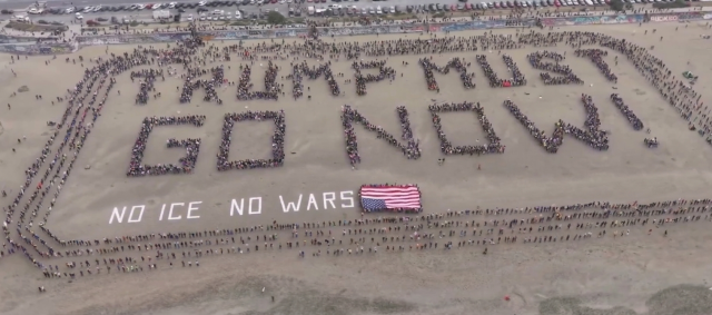 ABD'de milyonlarca kişi 'Krallara hayır' protestoları için sokakta ABD'de milyonlarca kişi 'Krallara hayır' protestoları için sokakta
