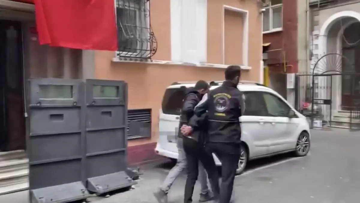 İnternet Kafede Hırsızlık: Tutuklama