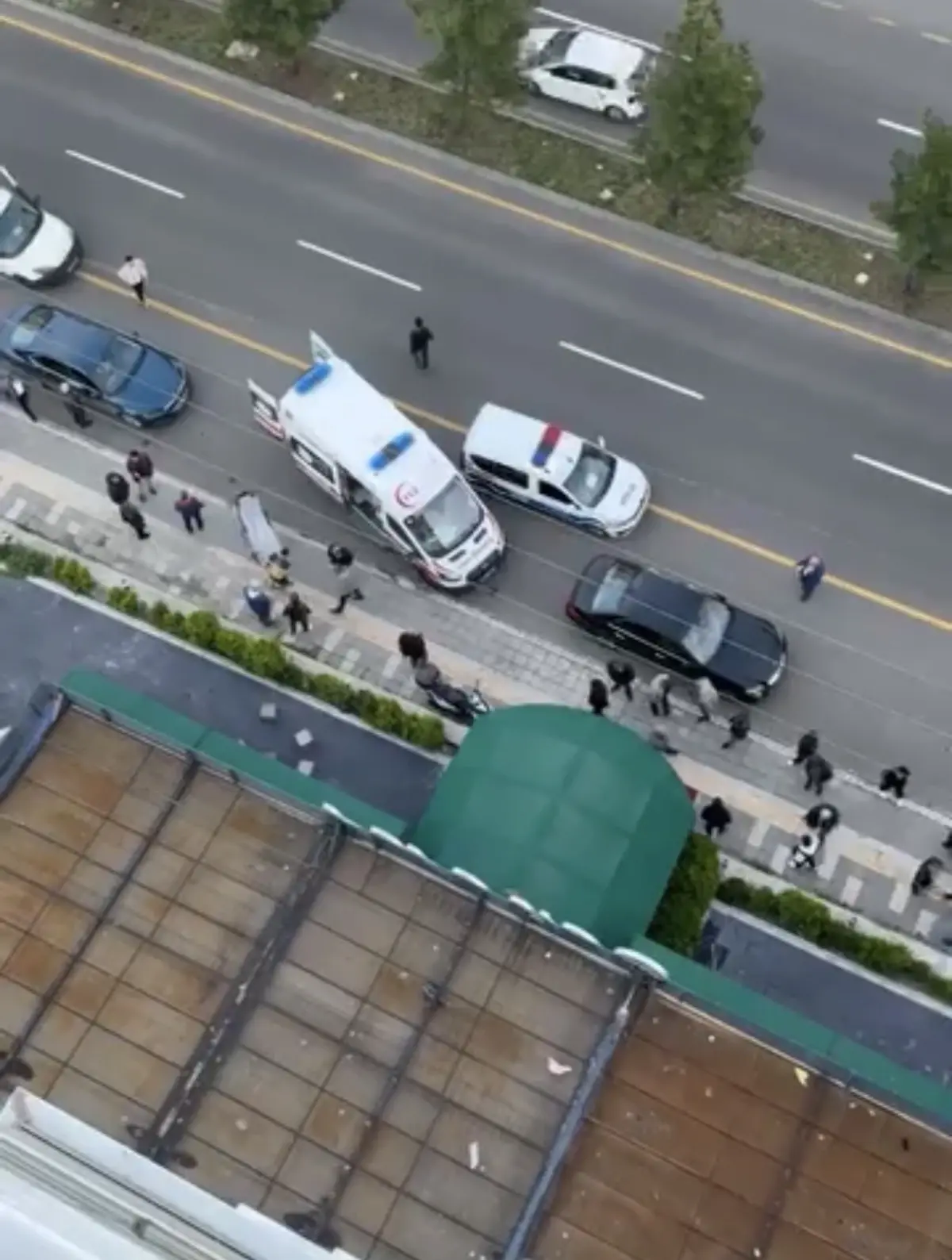 Diyarbakır\'da Kafeye Silahlı Saldırı