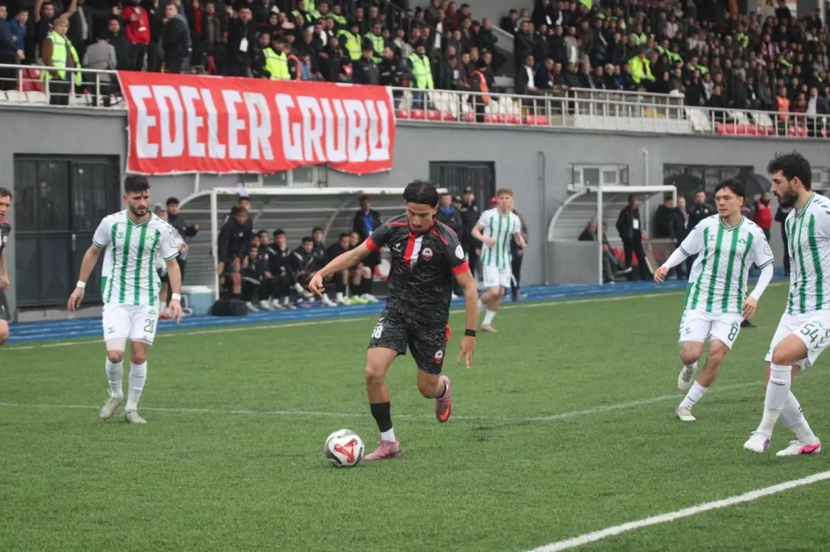 Kahramanmaraşspor uzatmalarda bulduğu golle hayata tutundu