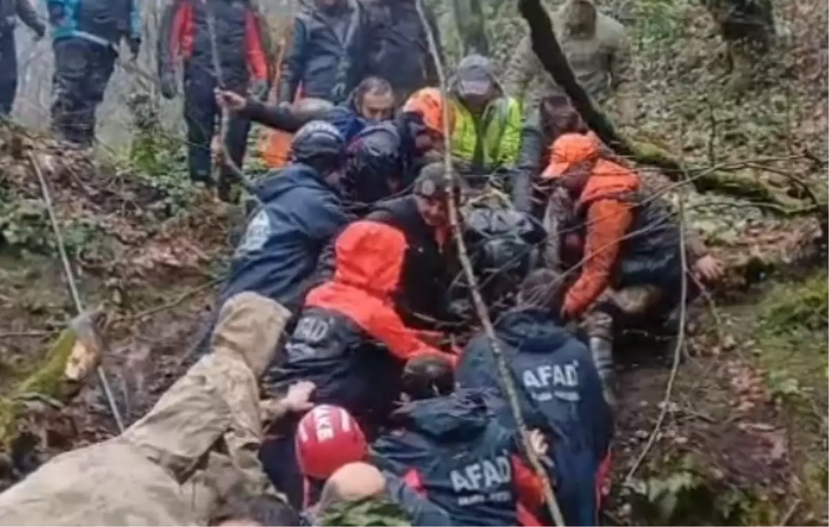 Define Ararken Yaşamını Yitirdi