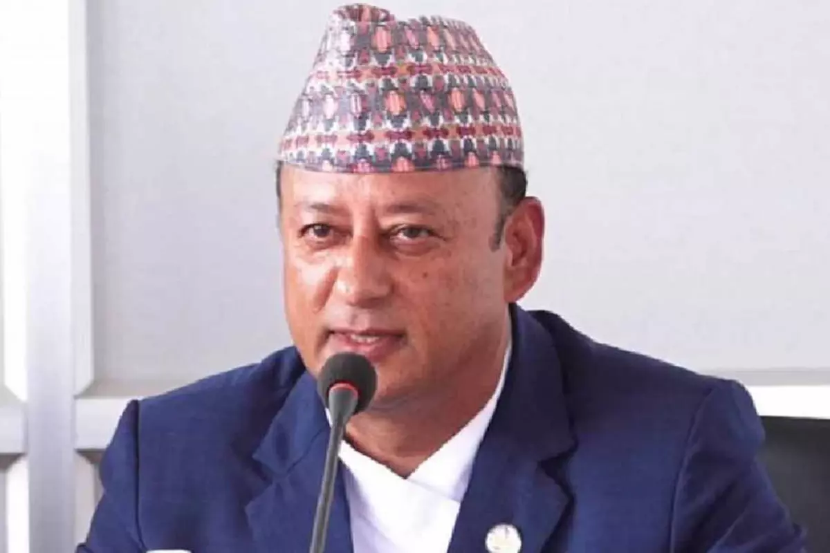 Nepal\'de eski Enerji Bakanı Khadka gözaltına alındı