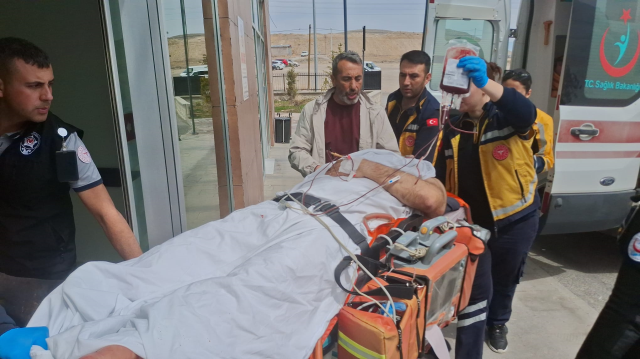 Boşanma aşamasındaki eşini katledip intihara kalkıştı