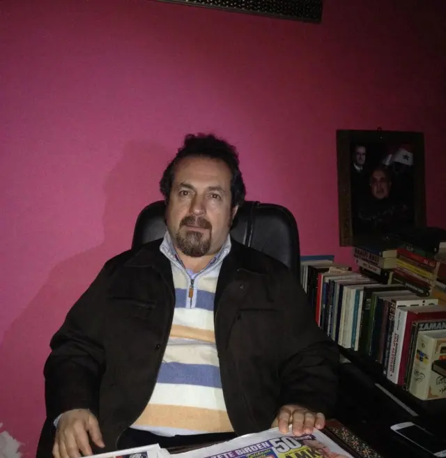 12 yıl boyunca adım adım izlenmiş! İşte gizlice çekilen fotoğraflar