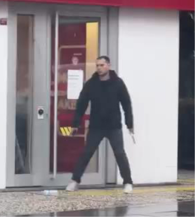 Banka soygunu sanıldı gerçek başka çıktı! Meğer saplantılı aşıkmış