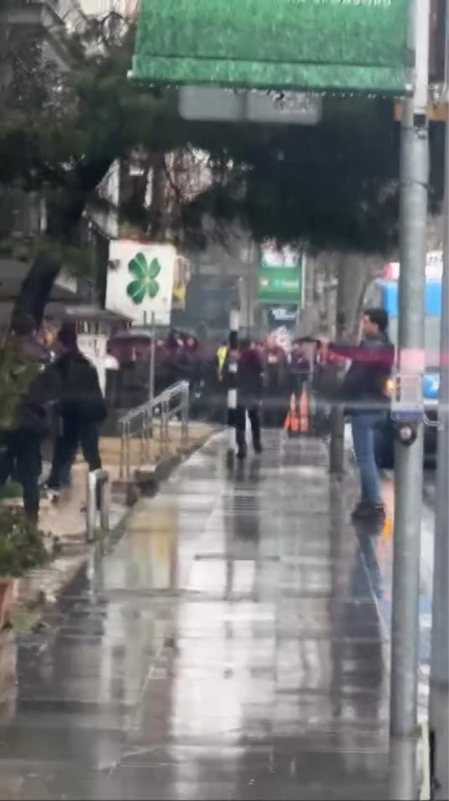 Beşiktaş'ta banka soygunu girişimi! Şüpheli her yerde aranıyor