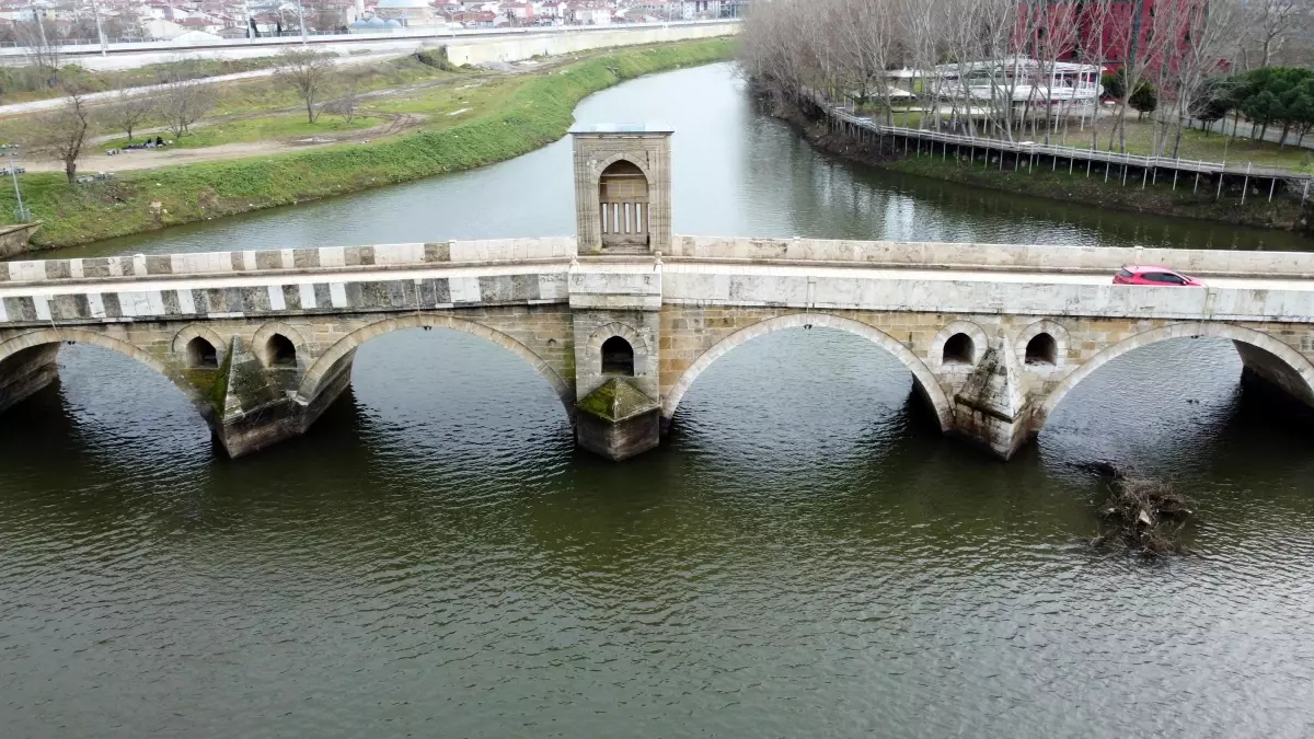 Edirne\'de Yağışların Sıkışması Sorun Oluşturuyor