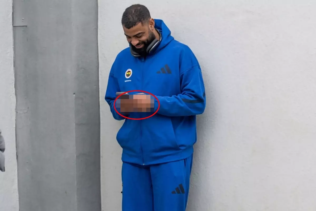 Maç öncesi sigara içmesinin bedeli ağır oldu! Fenerbahçe\'den resmi açıklama