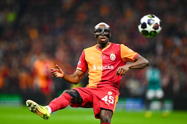 Osimhen'den Galatasaray'a tarihi rest
