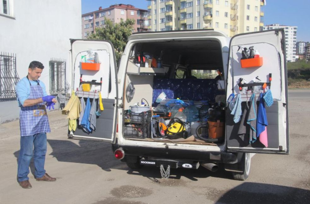 Oto yıkama işine giren Sivaslı Sezgin, bulduğu yöntemle kazancını katlıyor