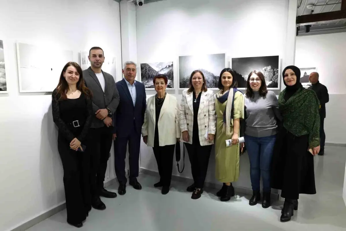 \'Yerle Gök Arasında\' sergisi Fotoğraf Müzesi\'nde kapılarını açtı