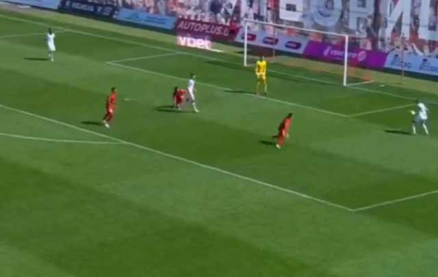 Yok böyle gol! Haberi okuyanlar 'Bu resmen şike' diyor Yok böyle gol! Haberi okuyanlar 'Bu resmen şike' diyor