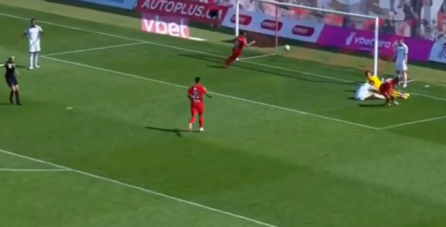 Yok böyle gol! Haberi okuyanlar 'Bu resmen şike' diyor Yok böyle gol! Haberi okuyanlar 'Bu resmen şike' diyor