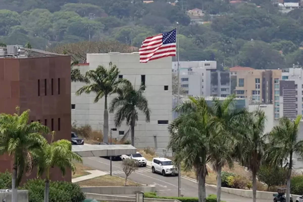 ABD Büyükelçiliği Caracas\'ta yeniden açıldı