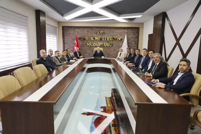 Ağrı’da eğitimde kaliteyi artırmaya yönelik çalışmalar masaya yatırıldı