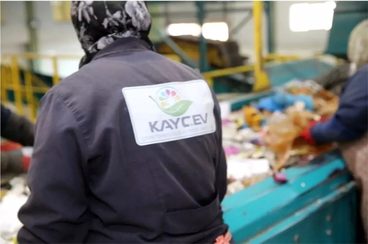 Başkan Çolakbayrakdar: "Sıfır atıkla hem çevreyi koruyor hem ekonomiye katkı sağlıyoruz"