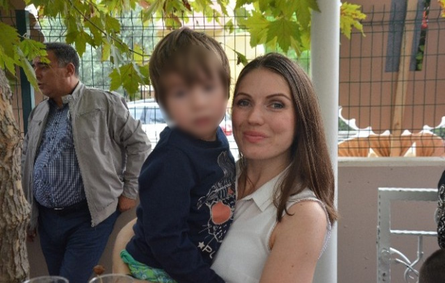 Mustafa Bozbey'in kızı Side Bozbey Gürer