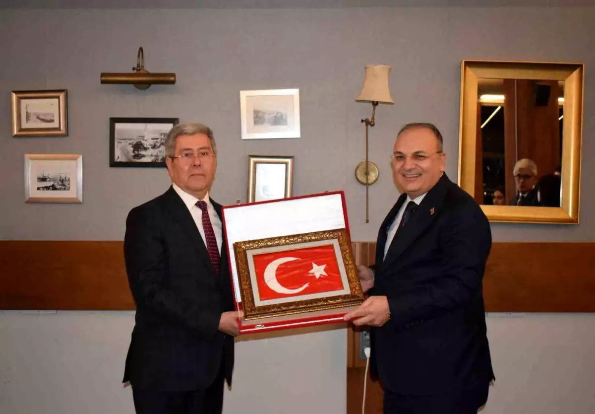 Kazım Arapoğlu\'na Veda Töreni