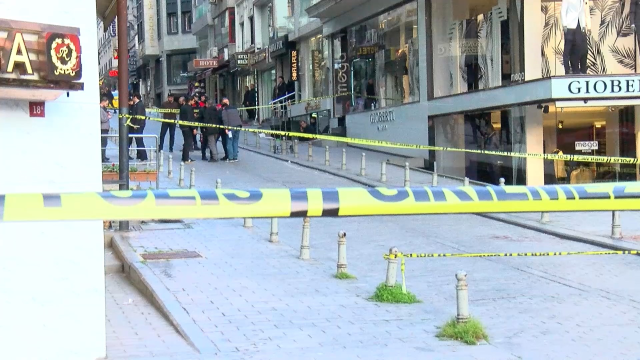 Fatih'te silahlı saldırıya uğrayan kurye hayatını kaybetti