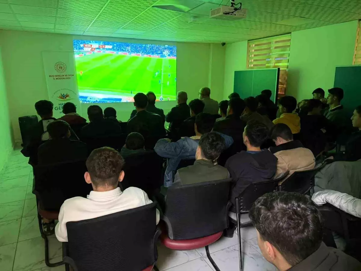 Hasköy\'de Milli Takım Coşkusu