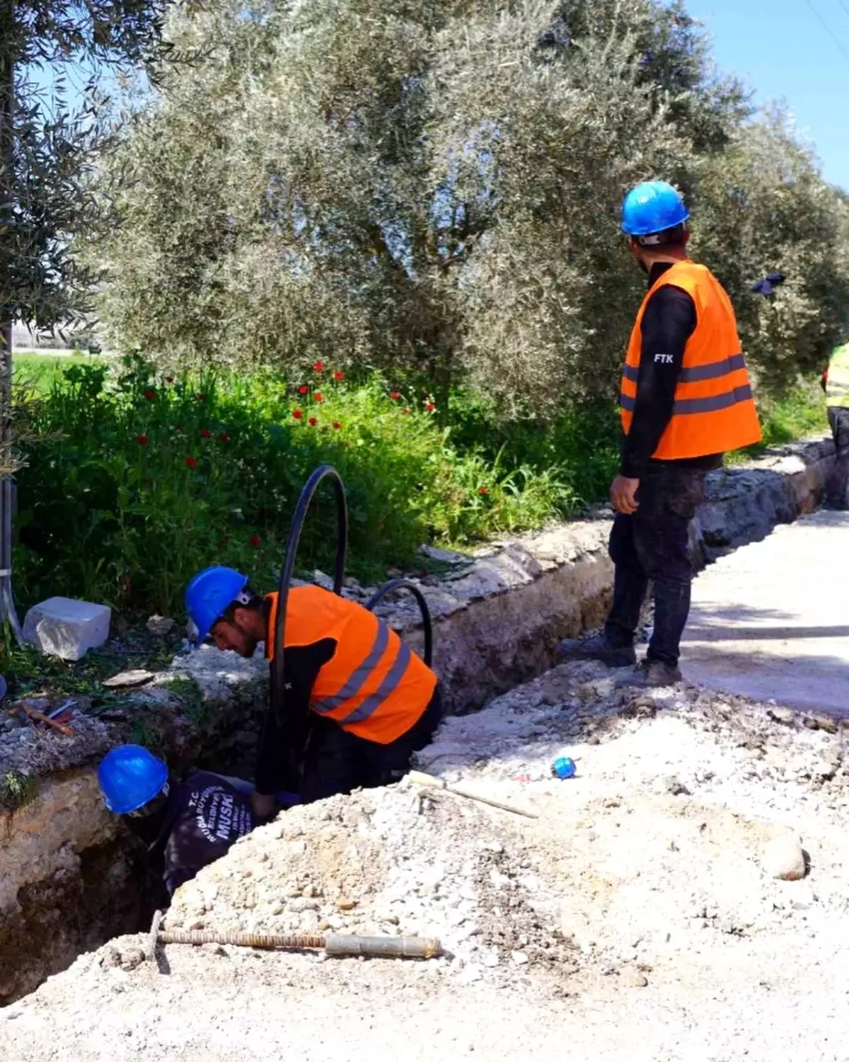 Kemikler mahallesinin içme suyu isale hattı yenilendi