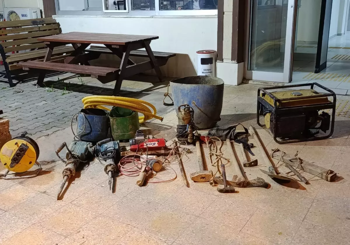 Kırıkkale\'de Kaçak Define Arayan 4 Şüpheli Yakalandı