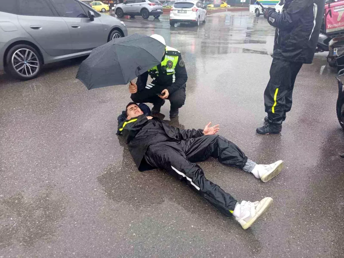 Ereğli\'de Kaza: Trafik Komiserinden Örnek Davranış