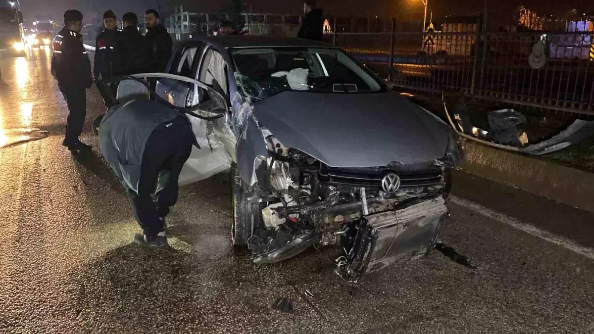 İnegöl\'de Kaza: 2 Yaralı